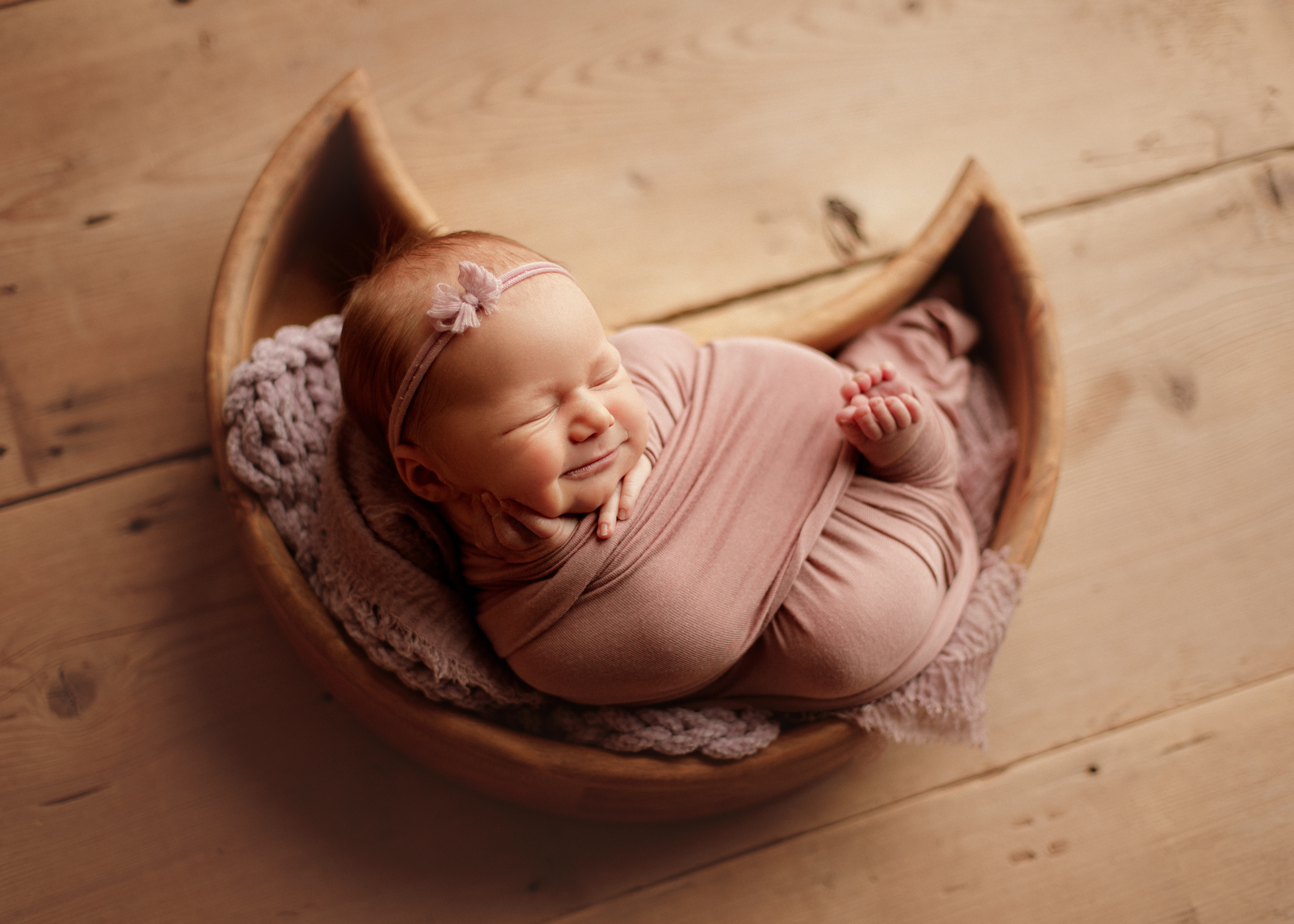 smiling baby at Chicago newborn photo session