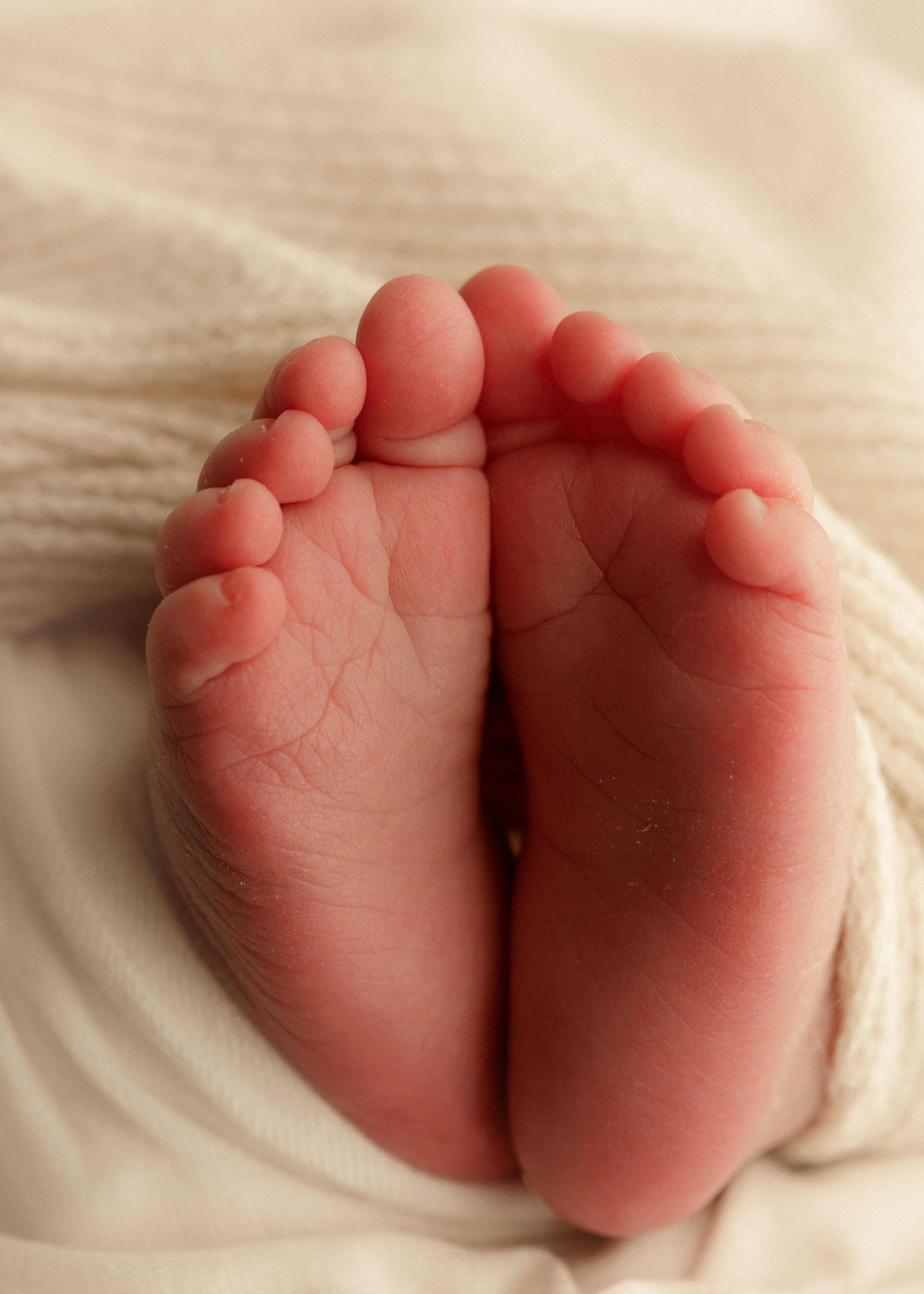 newborn baby feet