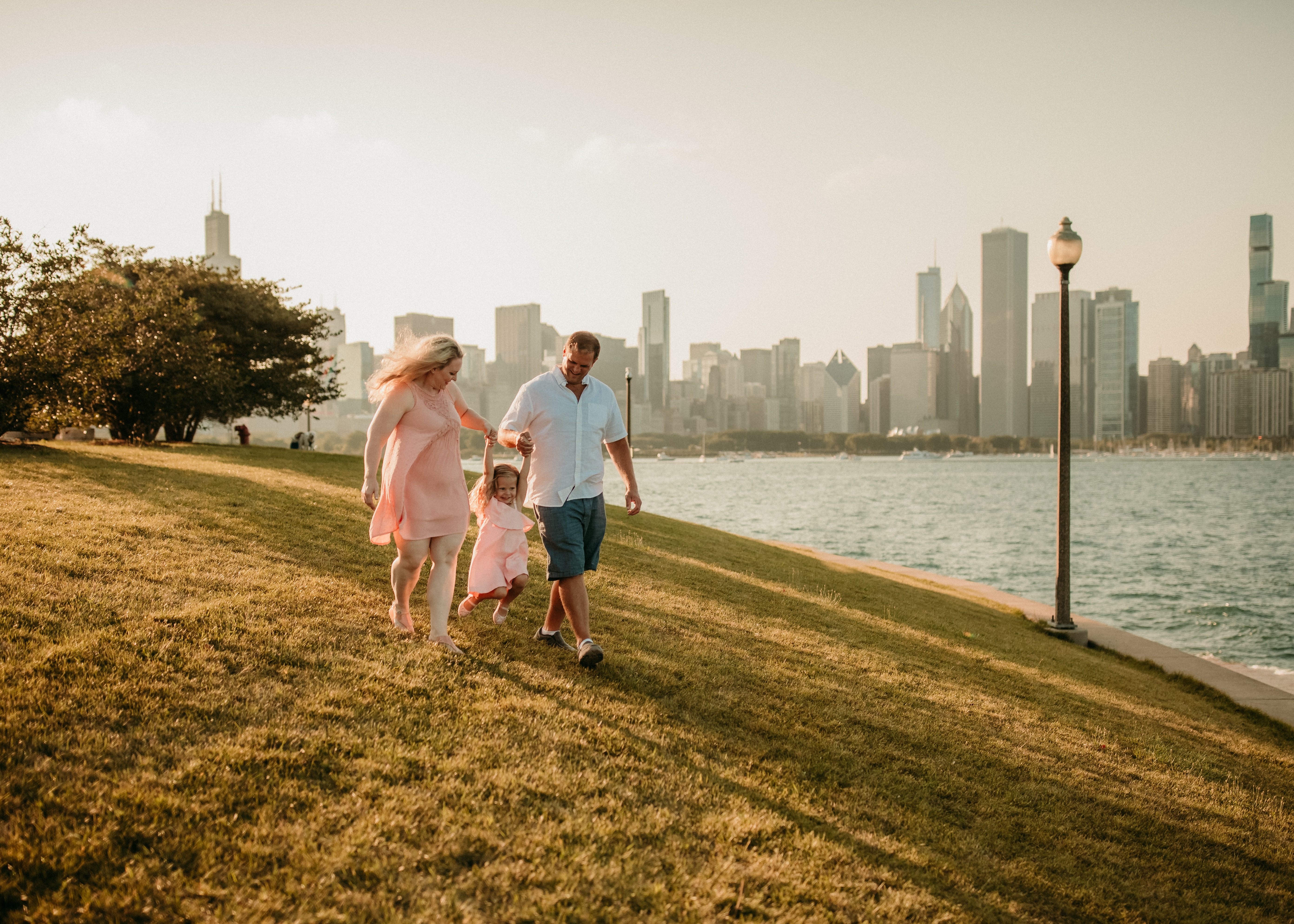 family along Lake Michigan in Chicago