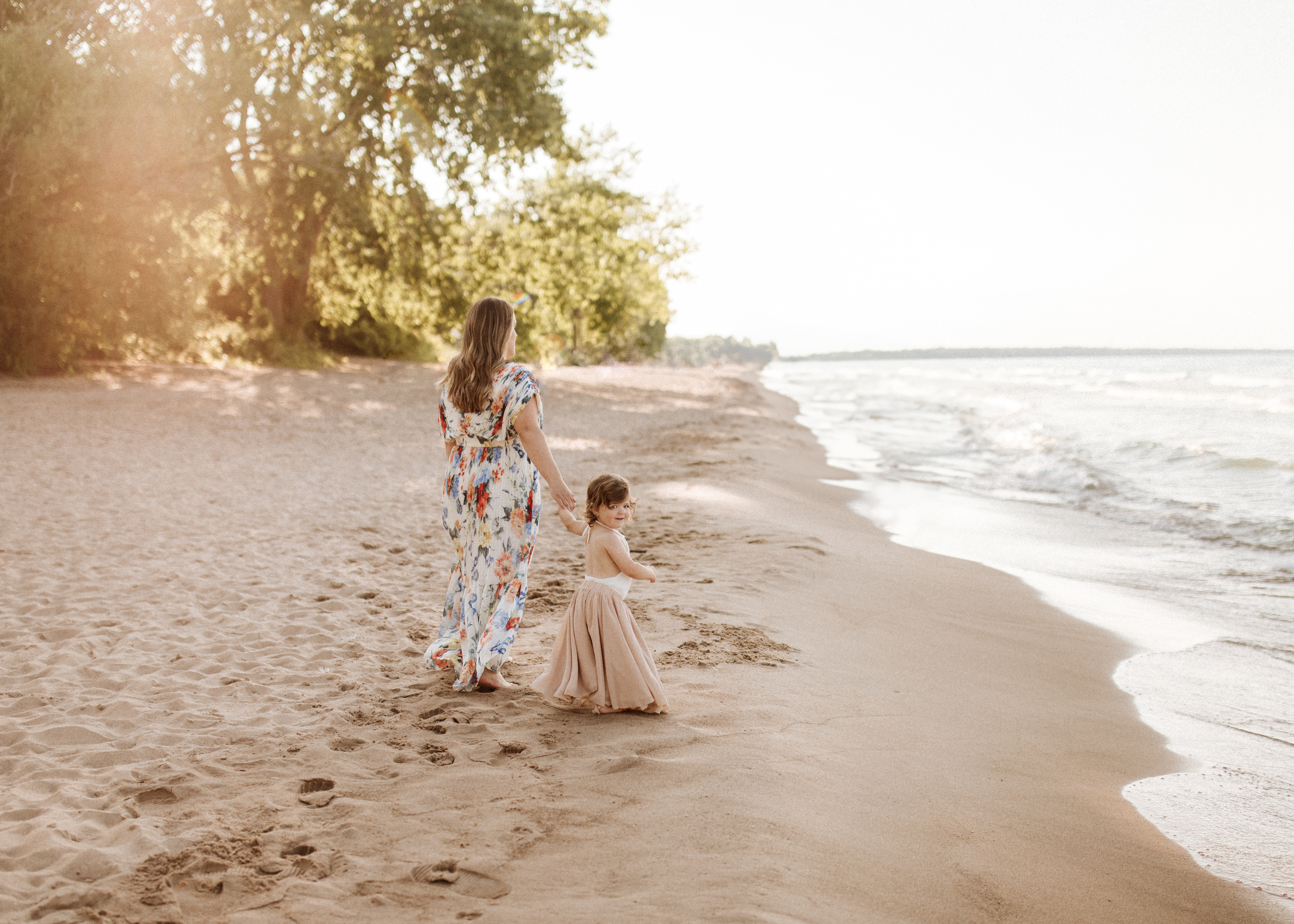 motherhood beach photo shoot
