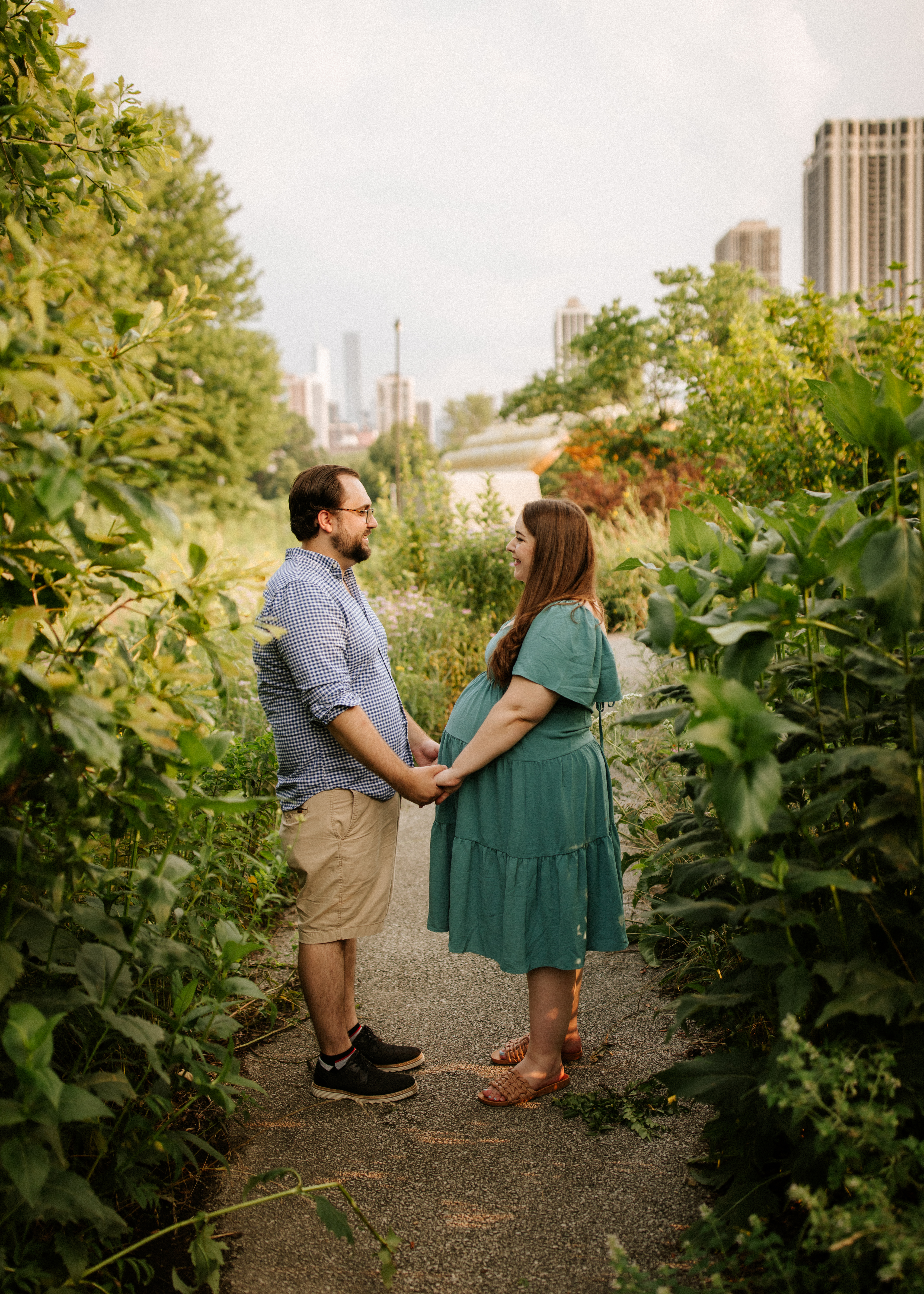 Chicago outdoor maternity photos