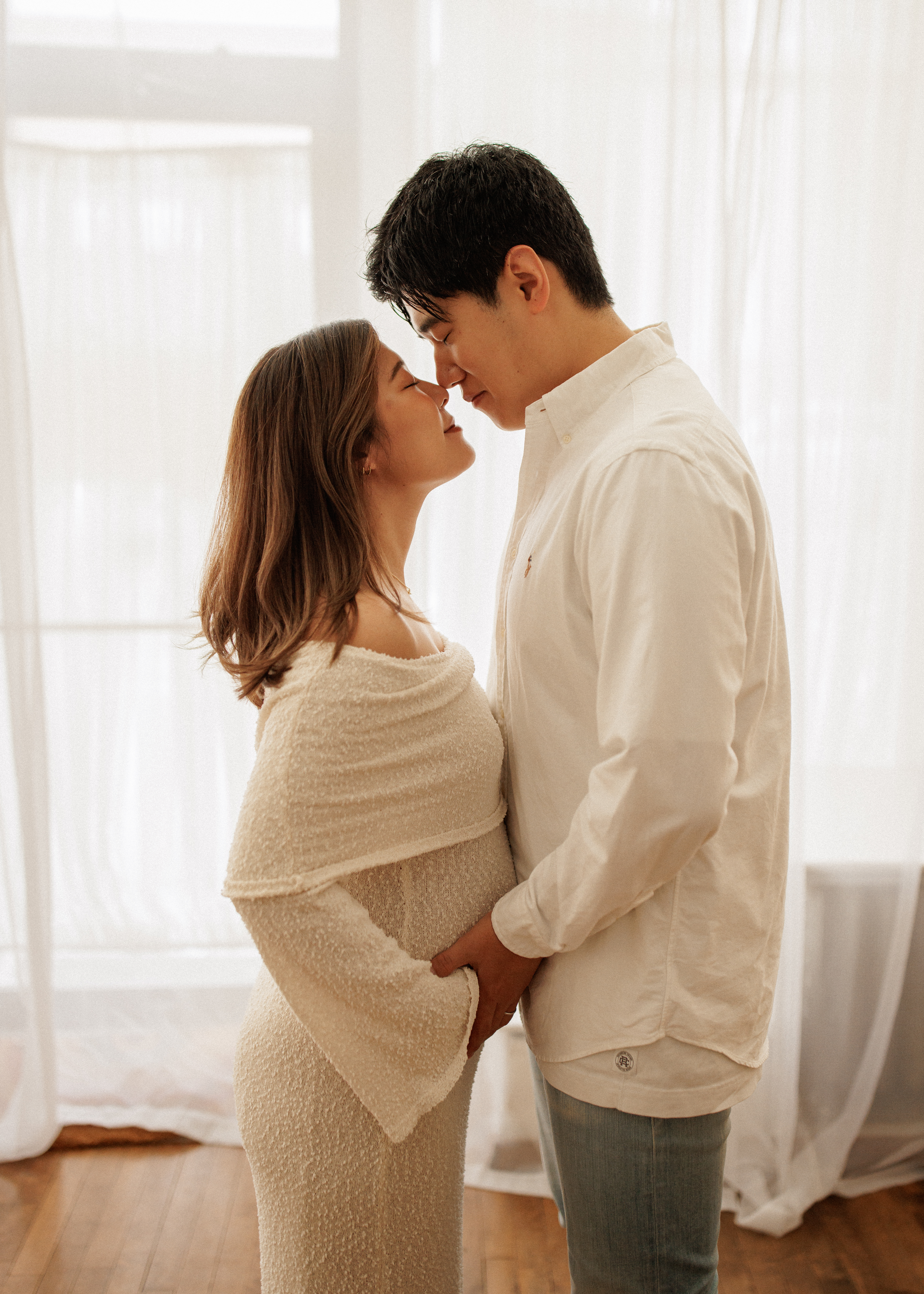 couples maternity photo shoot Chicago