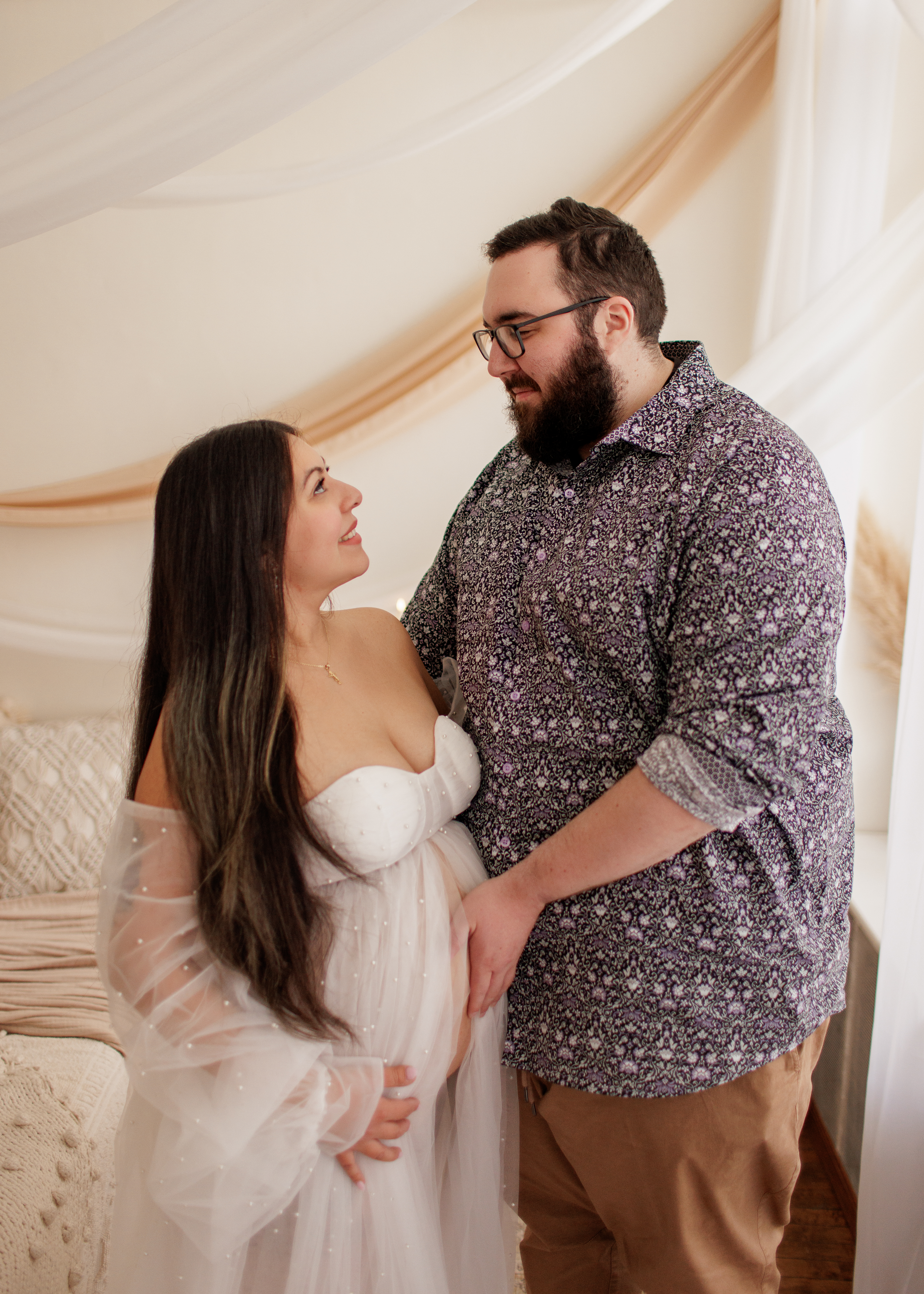 indoor photo session maternity in Chicago