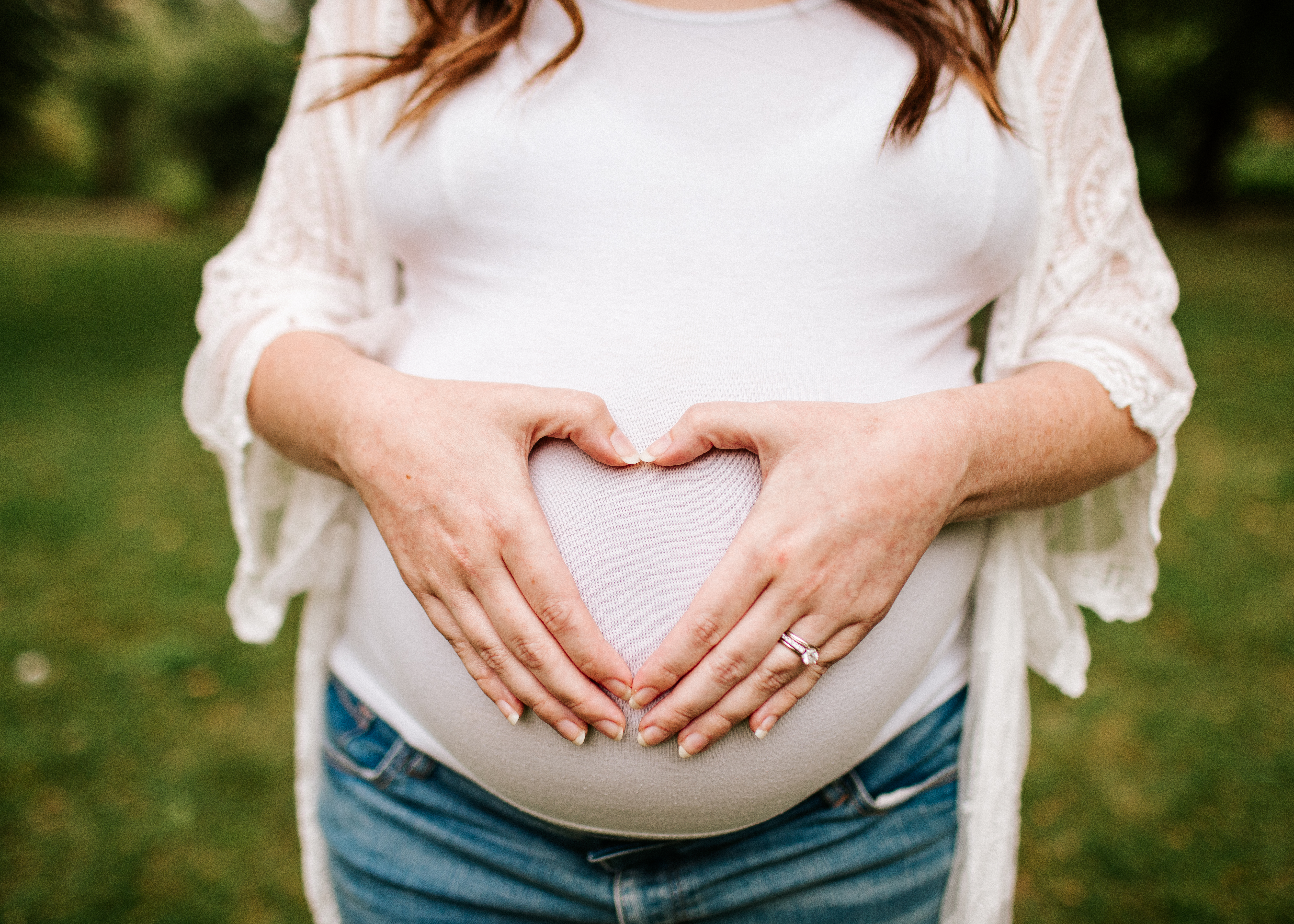outdoor maternity session Chicago